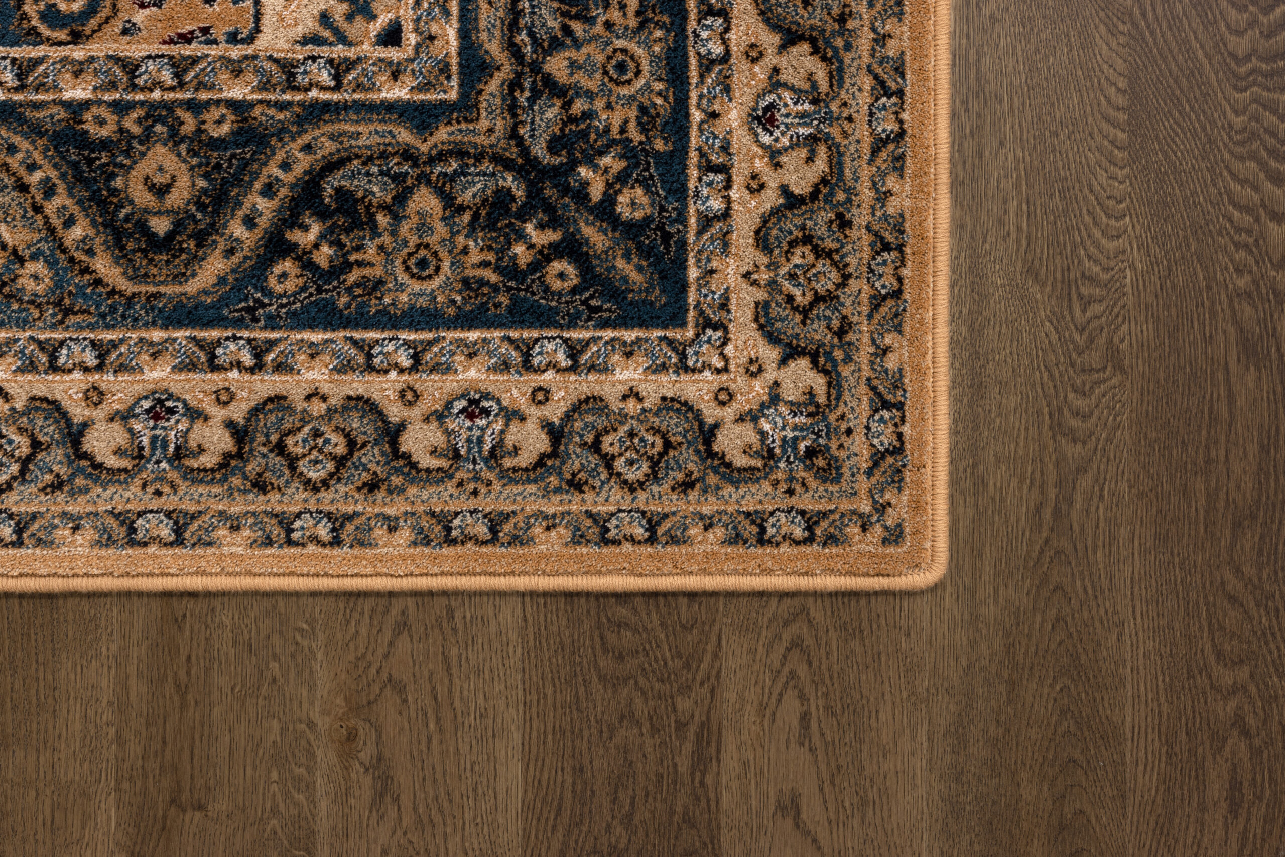 ISFAHAN ARETUZA coppery R scaled