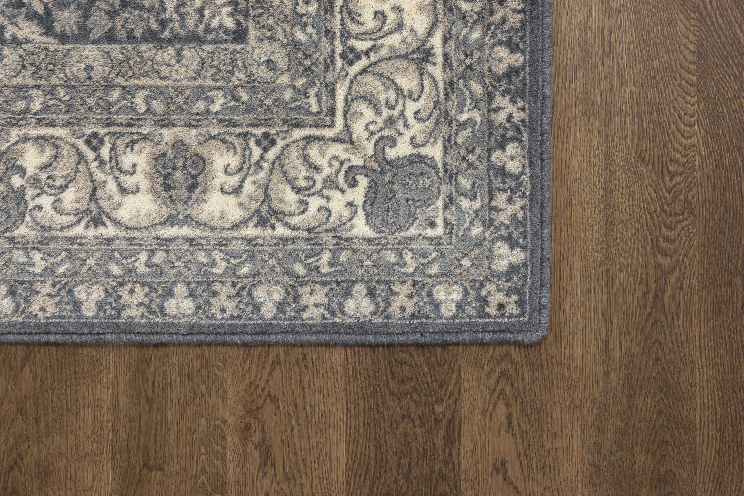 ISFAHAN ALMAS pearl R scaled