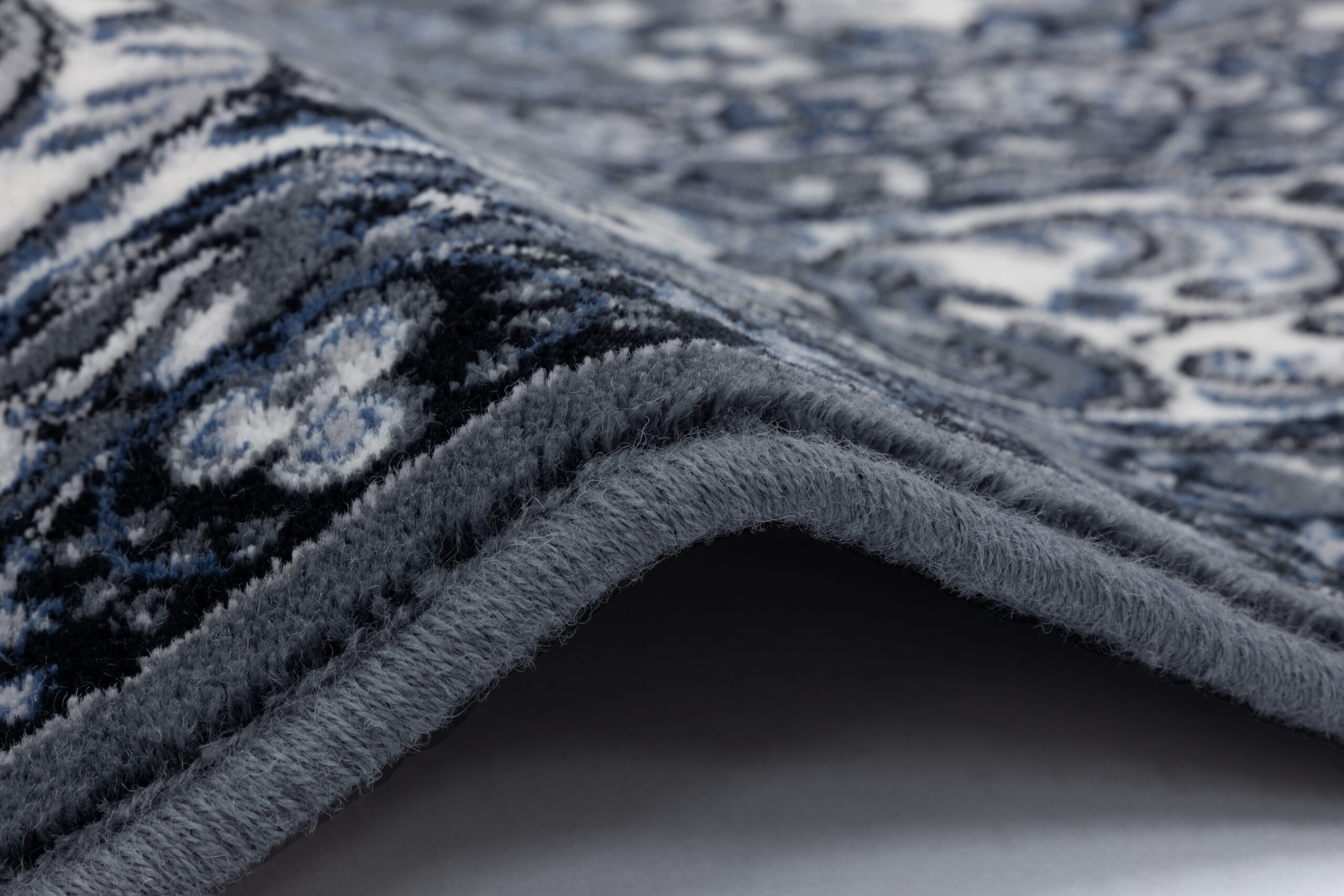 ISFAHAN ALMAS szary dark grey L scaled