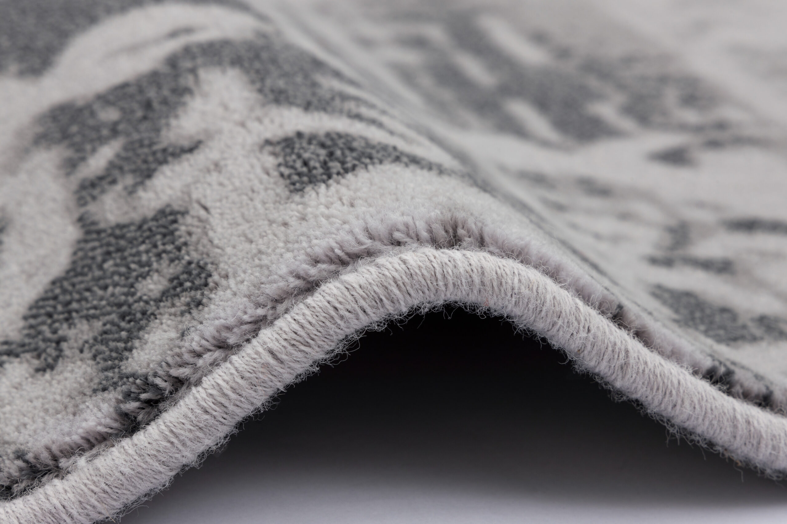 Mindis Szary 2 scaled