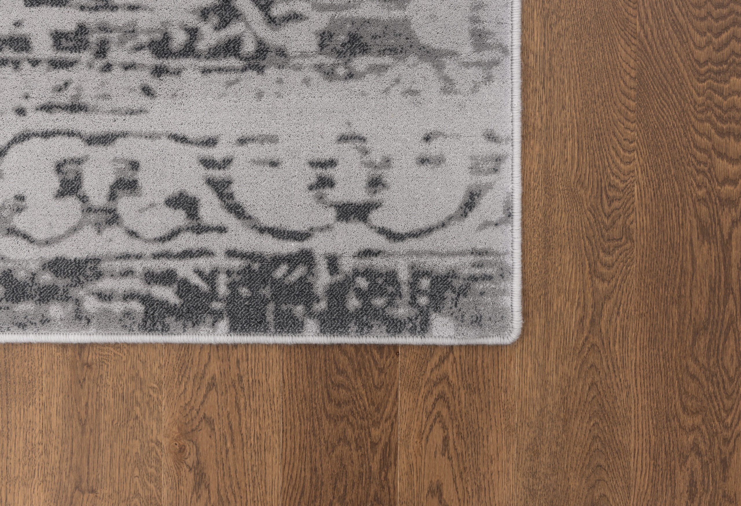 Mindis Szary 3 scaled