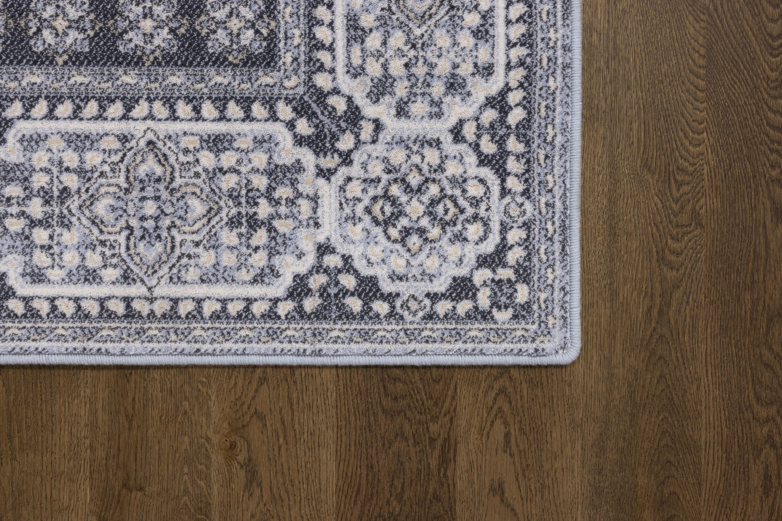 Nour Jasny Niebieski 2 scaled