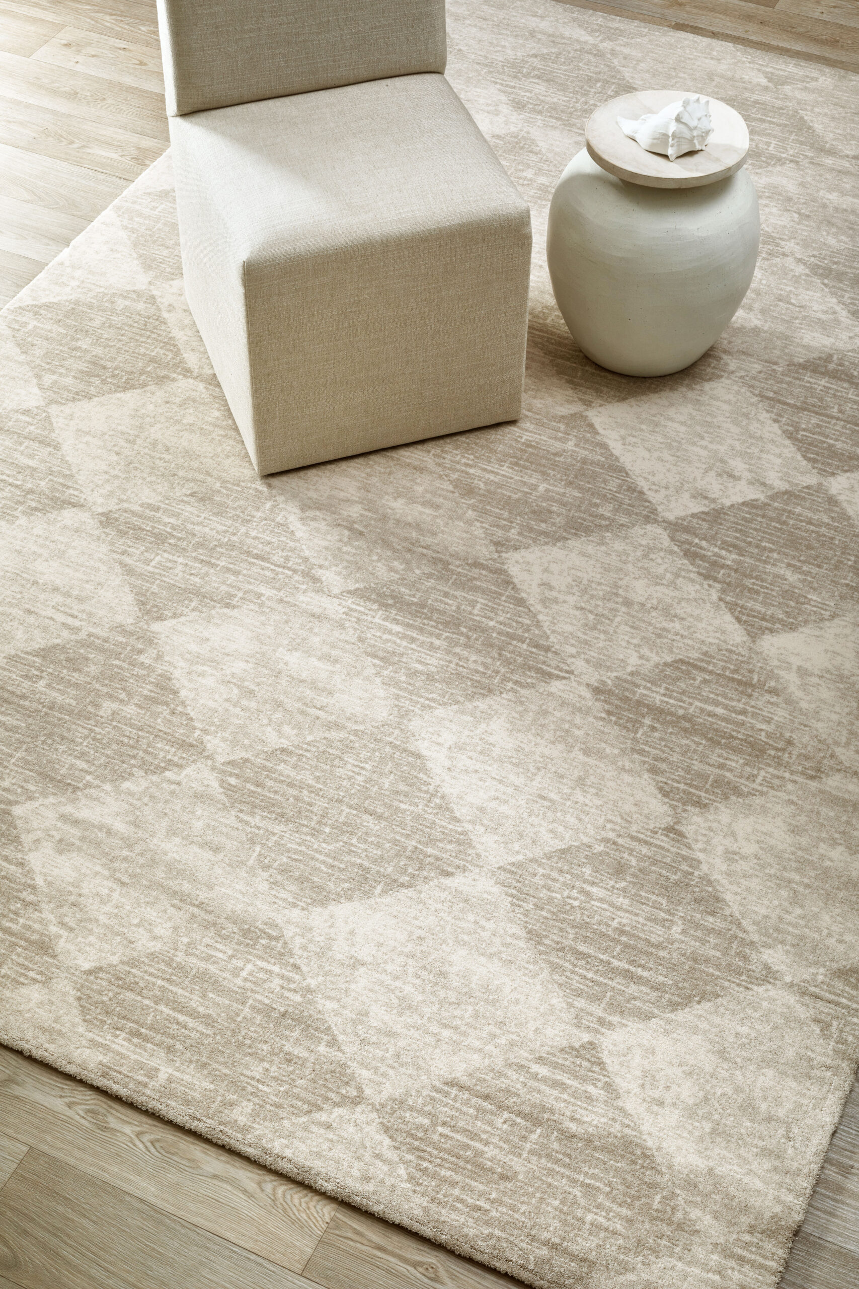 Checkered Bez 2 scaled