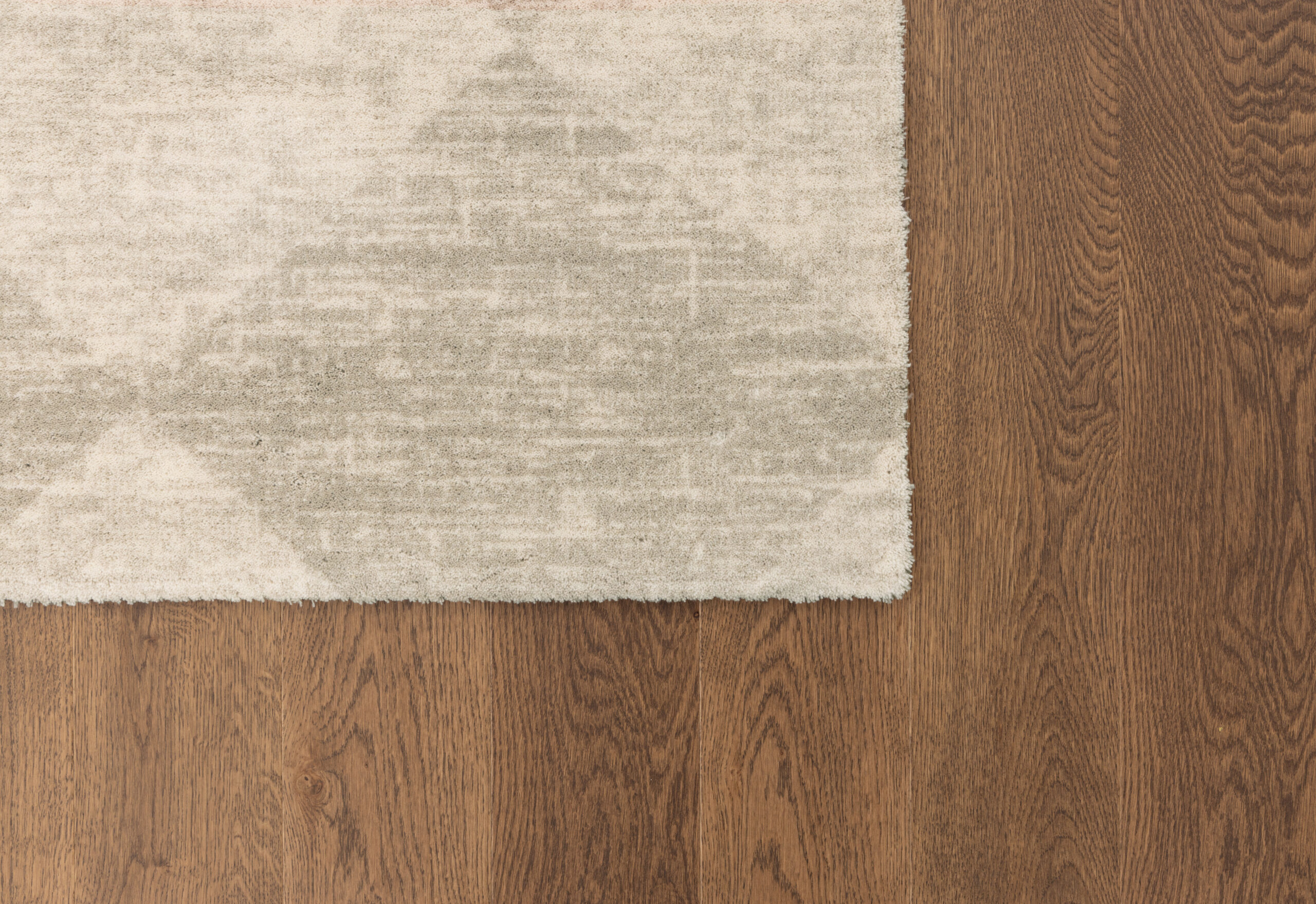 Checkered Bez 4 scaled