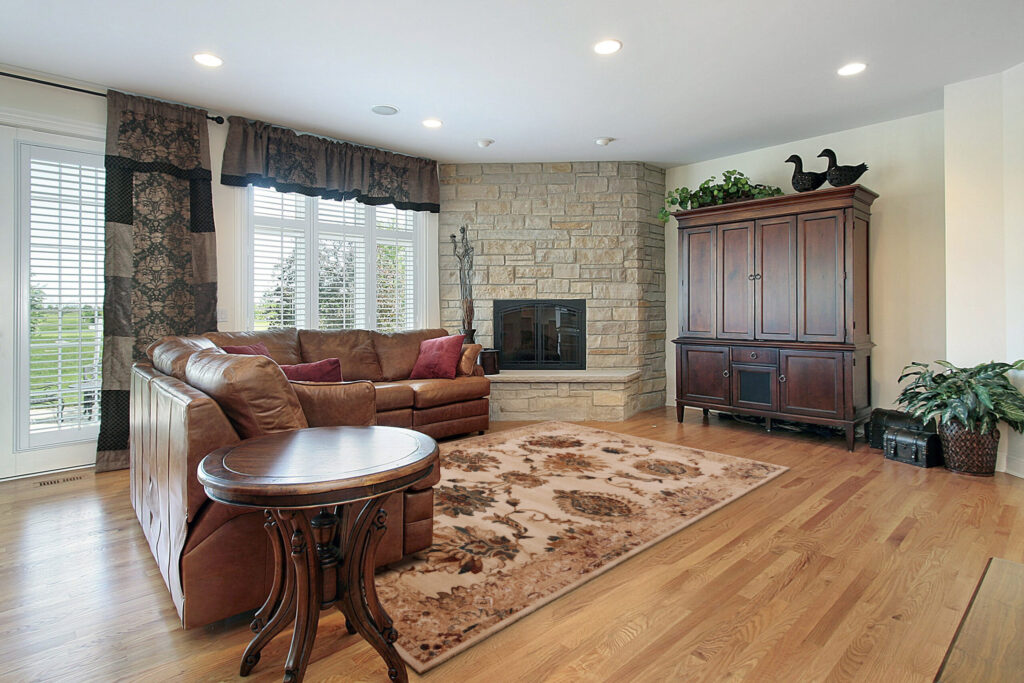 Family,Room,In,Suburban,Home